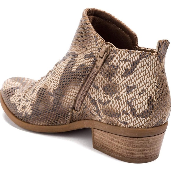 Bare Traps Grafton Snake Leather Ankle Boots Women Size 8 Ruched Detail Side Zip - Picture 3 of 14